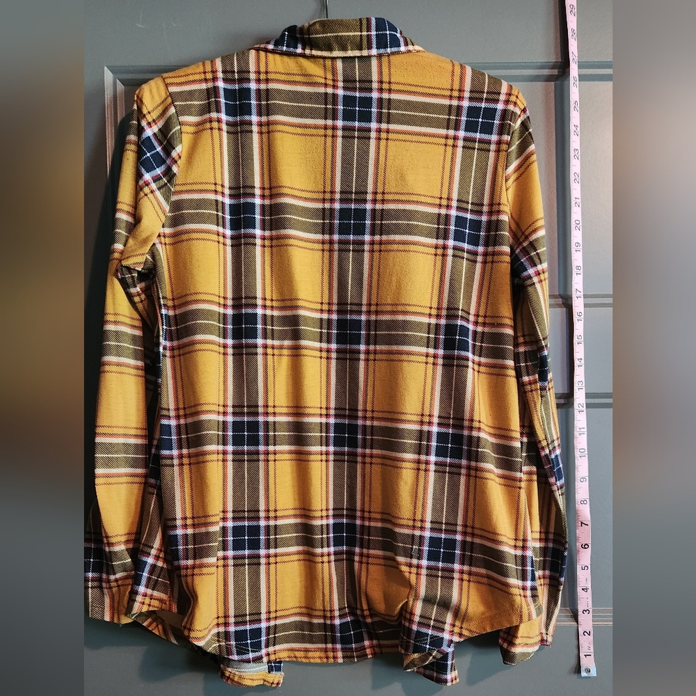 Yellow flannel - Picture 3 of 3